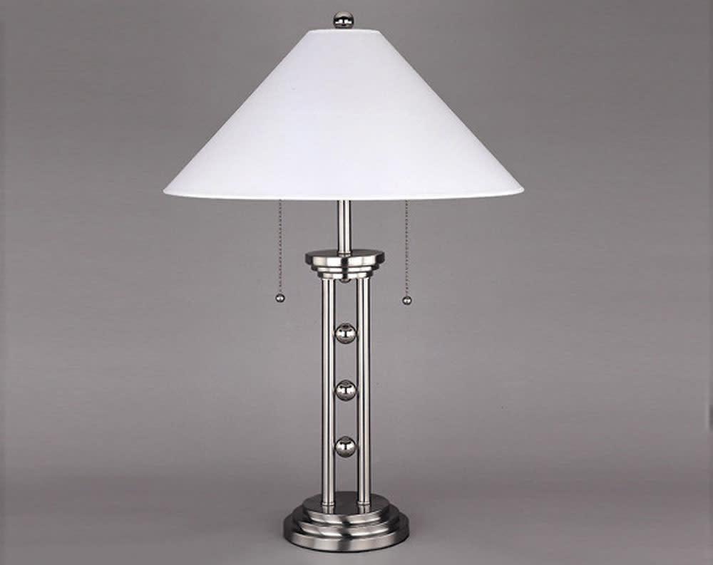 Magnum Table Lamp
